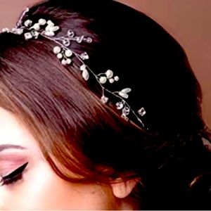 💕Wedding bridal hair piece-in 35cm Golden iron threads, spectacular.